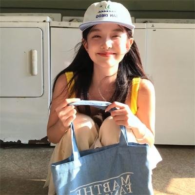 女孩的夏日秘密