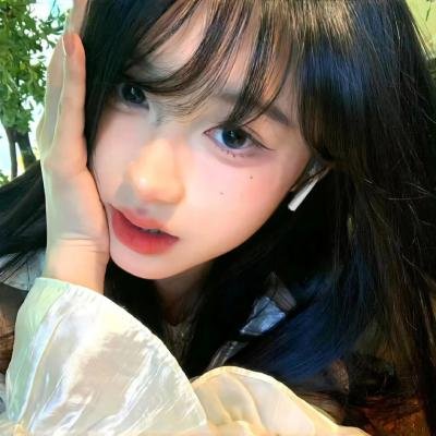 想被拥抱的12个女人